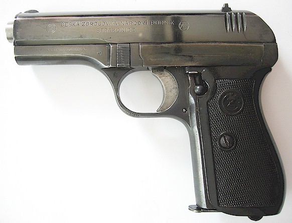 cz27-01.jpg (59836 octets)